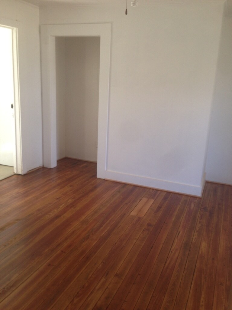 Building Photo - 24 Looper St