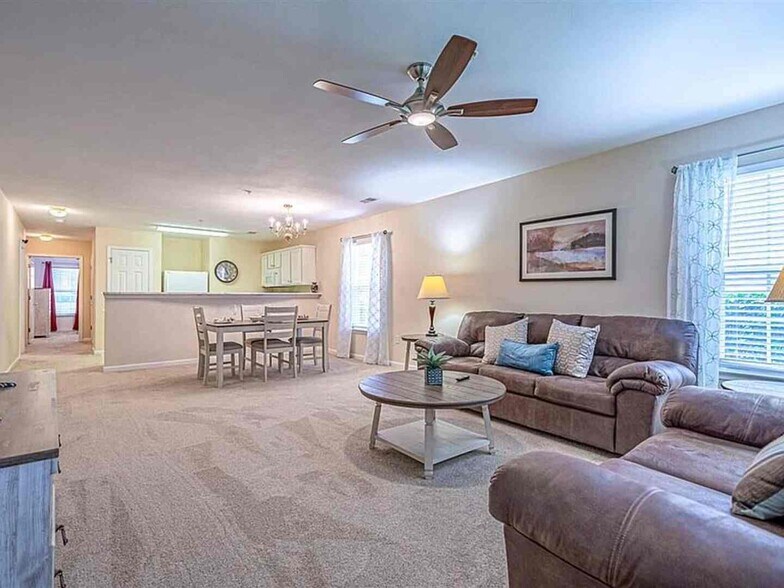 Building Photo - 1234 River Oaks Dr