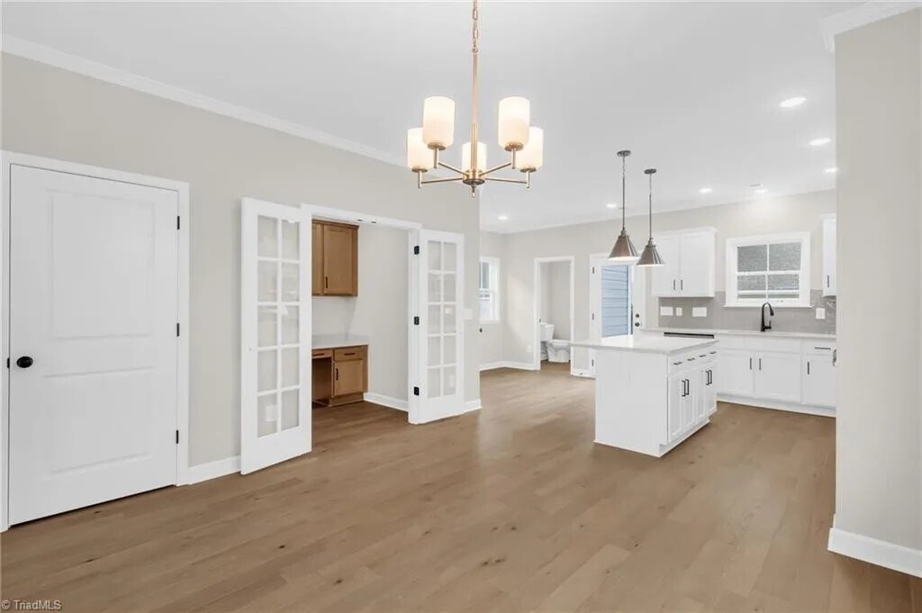 Building Photo - 1714 Creekline Dr