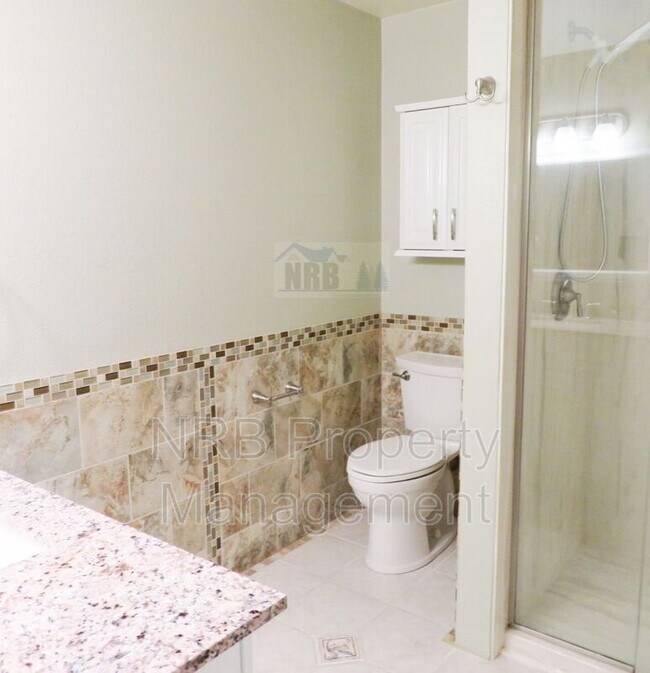 Building Photo - 3928 Hillview Ct NW