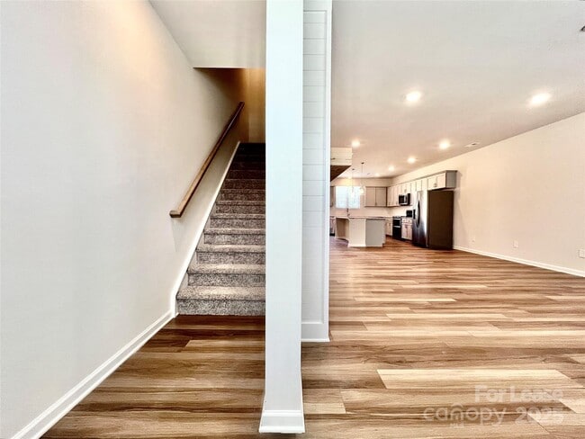 Building Photo - 15022 Camus Ct