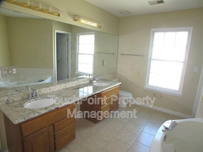 Building Photo - 6532 Outerbridge Lane
