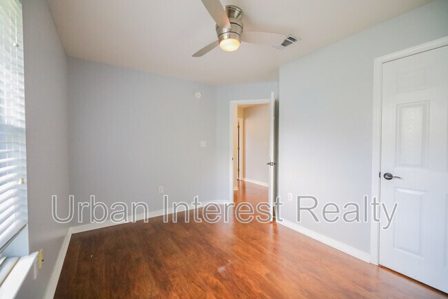 Building Photo - 314 Liriope Loop