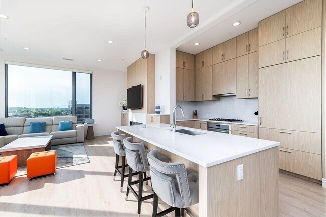 Building Photo - 60 Quincy Shore Dr