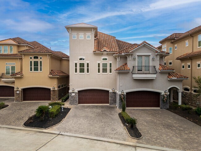 Building Photo - 114 La Vie Dr