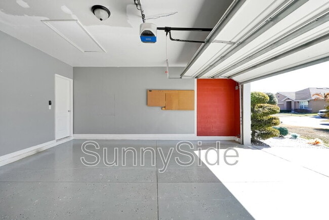 Building Photo - 318 Briar Patch Lp