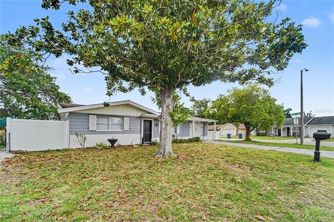 Building Photo - 3528 Rock Royal Dr