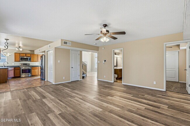 Building Photo - 10910 Acoma St