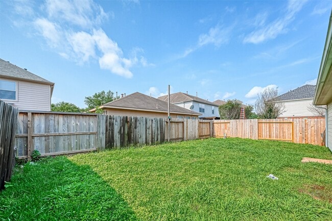 Building Photo - 7218 Fox Cub Ln