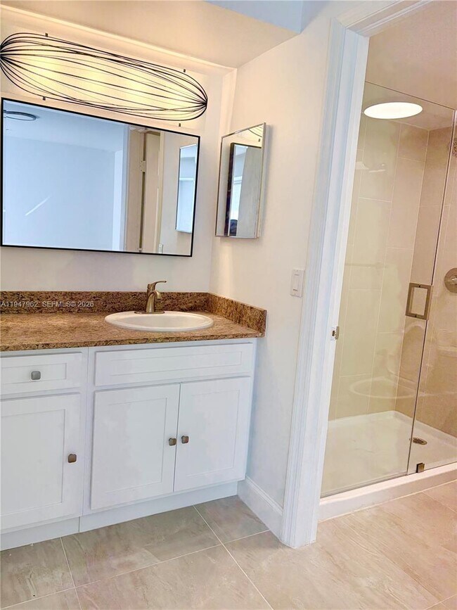 Building Photo - 2941 NE 185th St