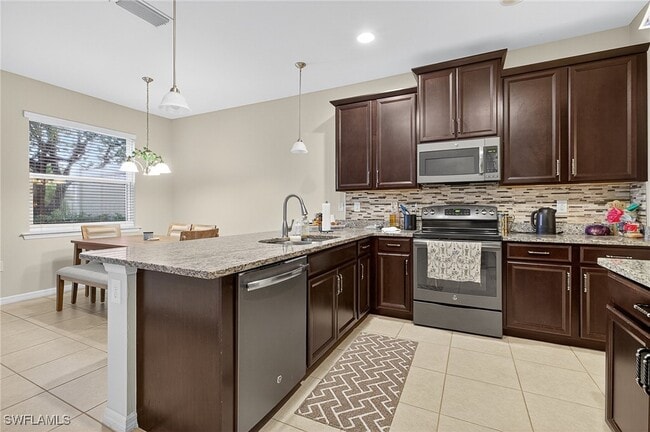 Building Photo - 10825 Alvara Way