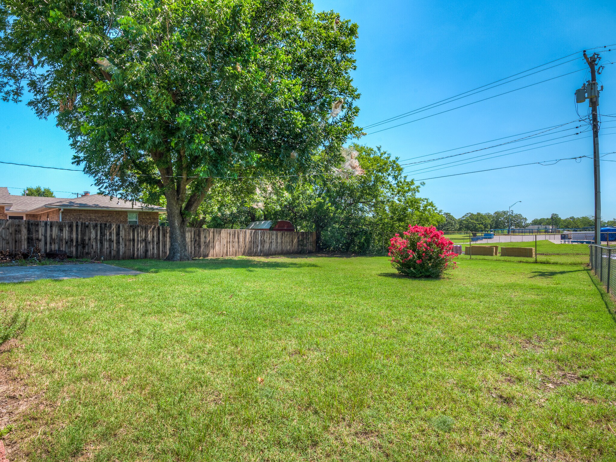 Building Photo - 1190 Tim Holt Dr