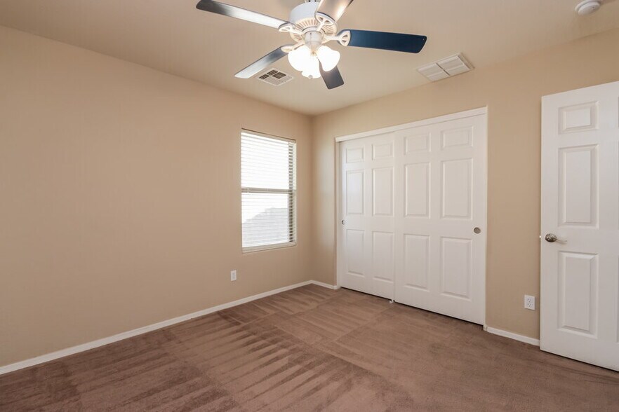 Building Photo - 3130 E Cowboy Cove Trail