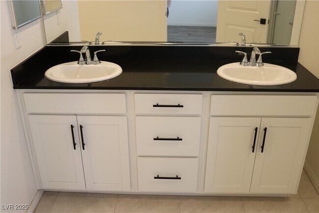 Building Photo - 3750 Battipaglia Ave