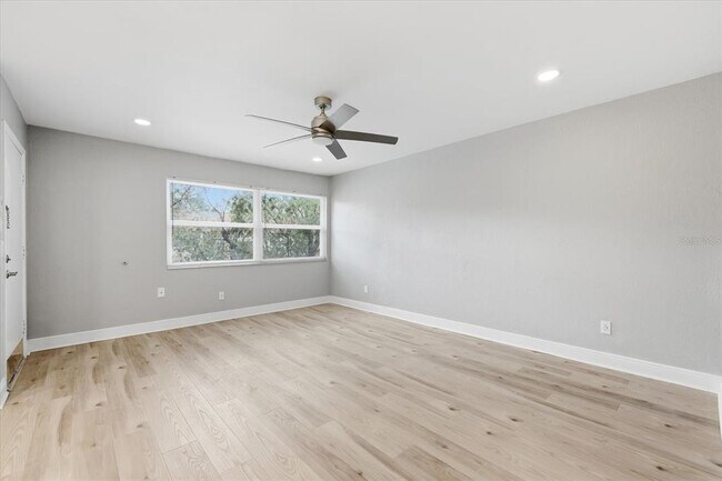 Building Photo - 4810 S Dauphin Ave