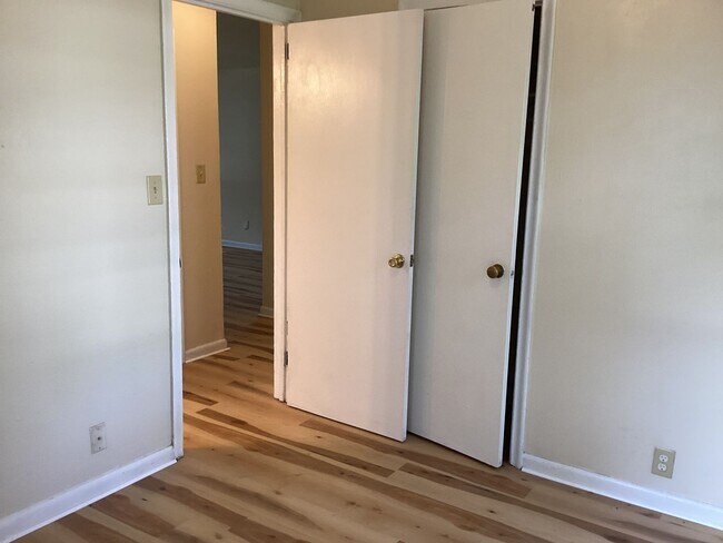 Building Photo - 5260-62 N 28th St