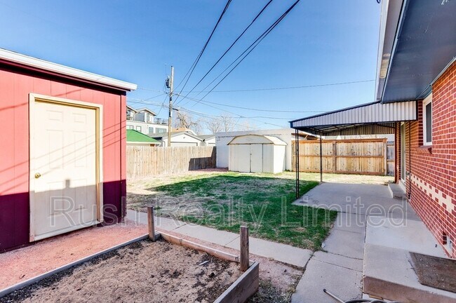 Building Photo - 4326 Raritan St