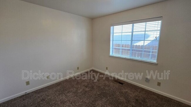 Building Photo - 247 Cheney St