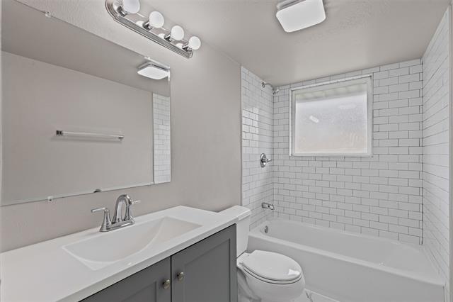 Building Photo - 6008 Bear Creek Dr E