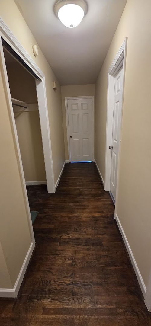 Building Photo - Three Bedroom, Two Bath