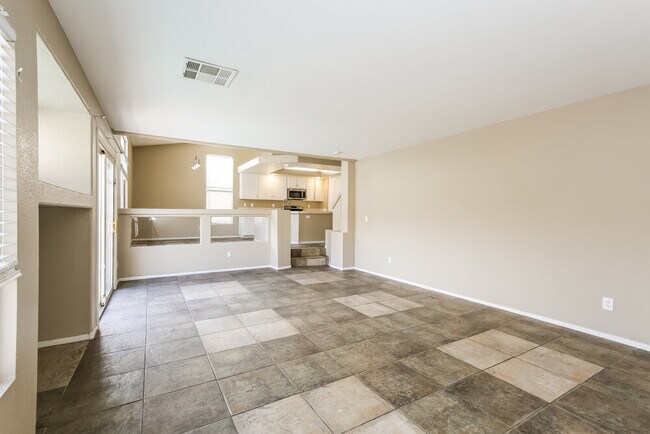 Building Photo - 3636 Beacon Point St