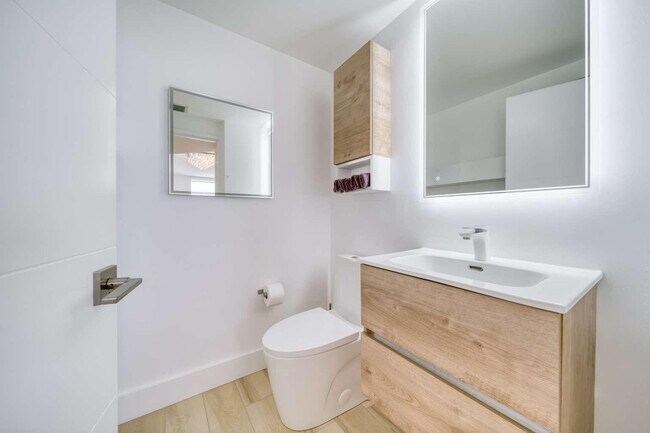 Building Photo - 6365 Collins Ave