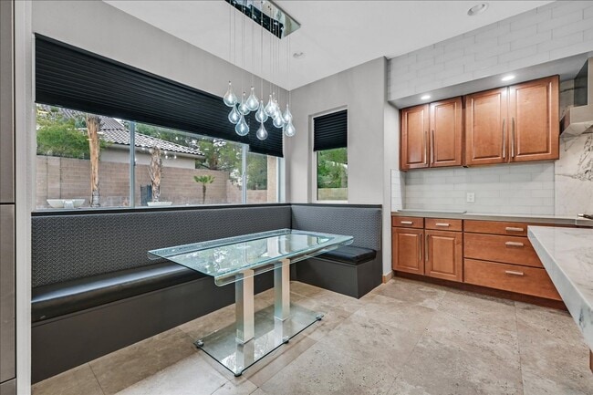 Building Photo - Fully Upgraded 5 Bedroom 4.5 Bathroom in Guard Gated Foothills Community!