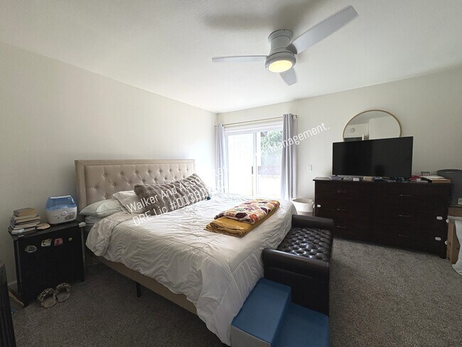 Building Photo - 325 E Rice Ranch Rd