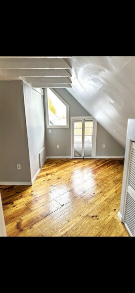 Building Photo - 115 Highland Ave