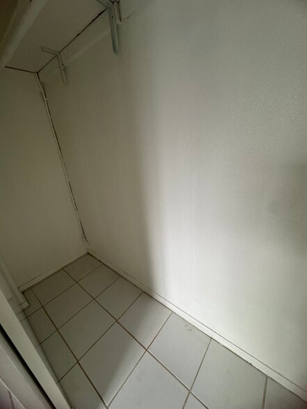Building Photo - 1007 Puolo Dr