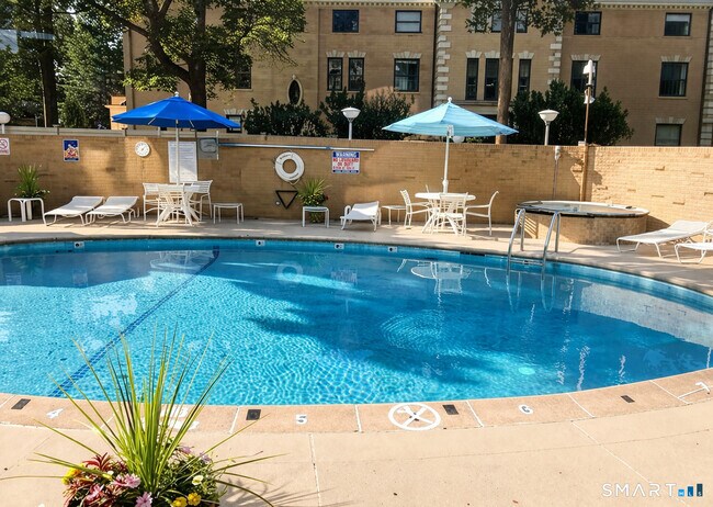 Building Photo - 30 Woodland St