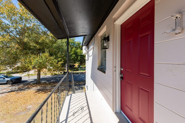 Building Photo - 1531 Louisiana St