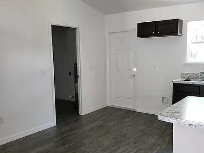Building Photo - 5463 NW 54th Pl