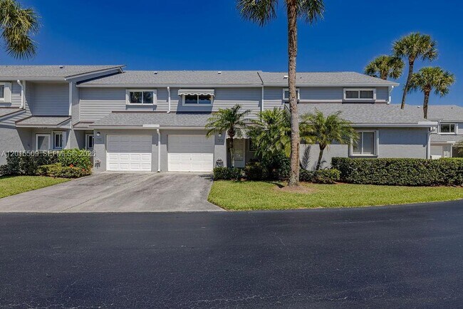 Building Photo - 4949 N Hwy A1A