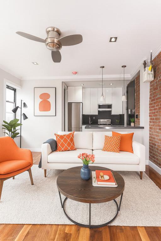 Building Photo - 2100 2nd Ave