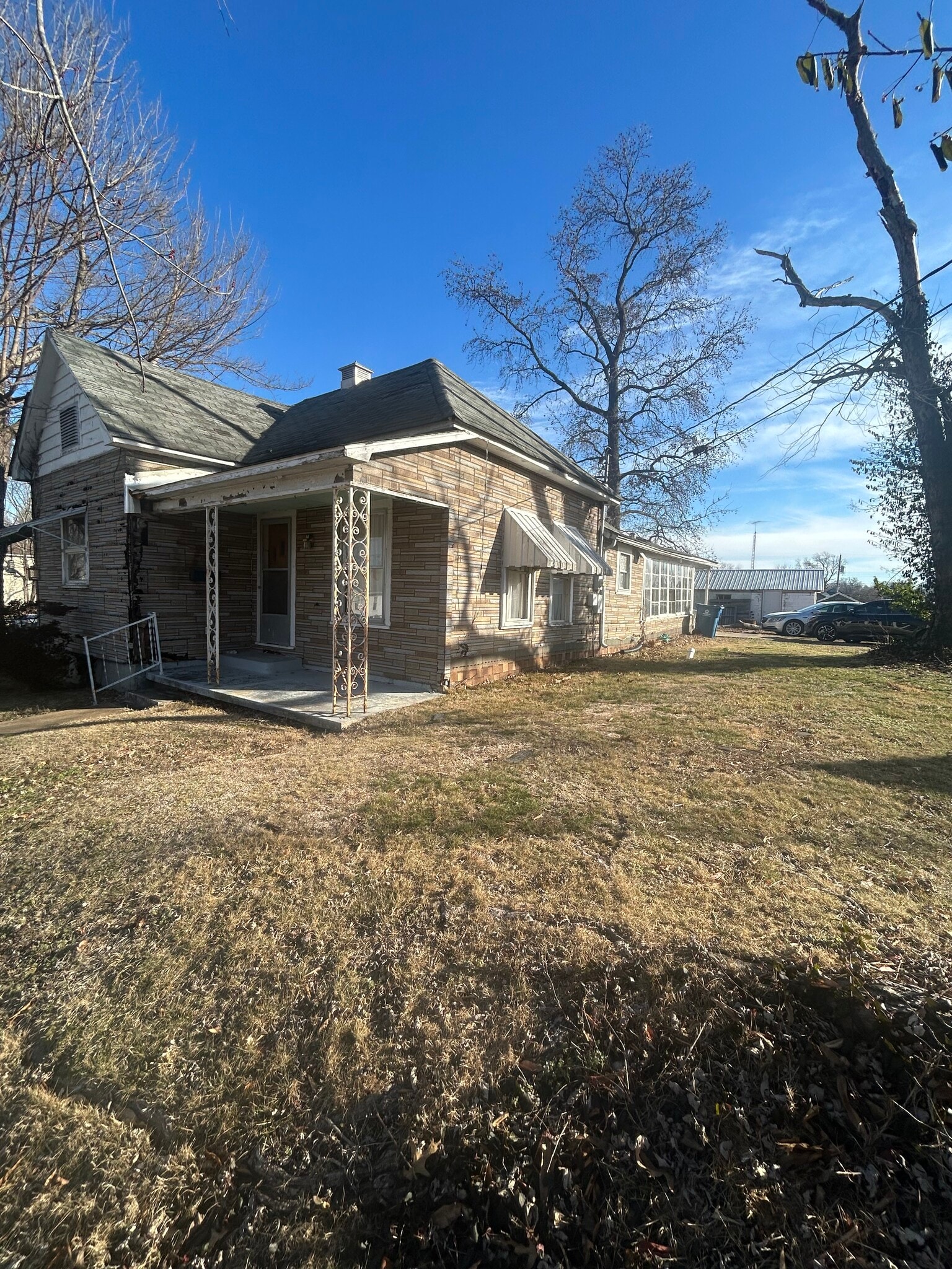 Building Photo - 404 S Thomas St