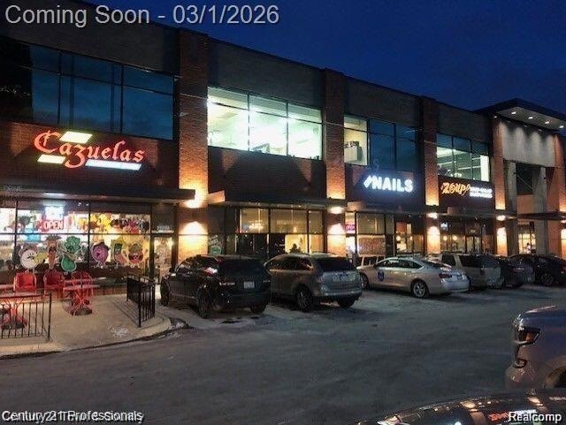 Building Photo - 5000 Town Center Dr