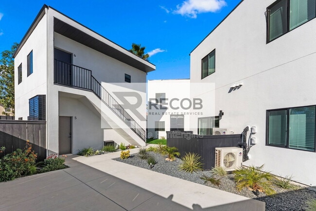 Building Photo - 8353 Ivory Coast Dr