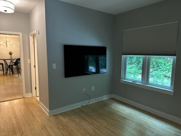 Building Photo - 47 N Mead St