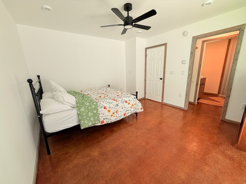 Masterbedroom (first floor) - 2567 Old Mission Rd
