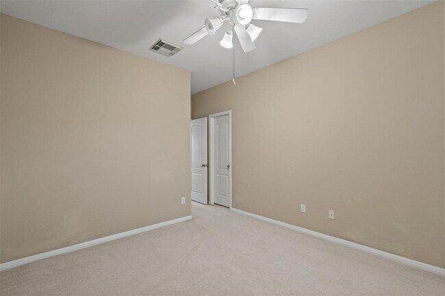 Building Photo - 9013 Sautelle Ln