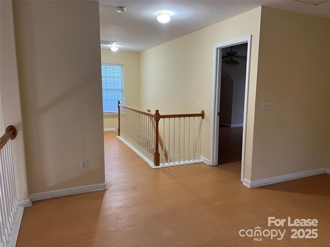 Building Photo - 12030 Royal Castle Ct