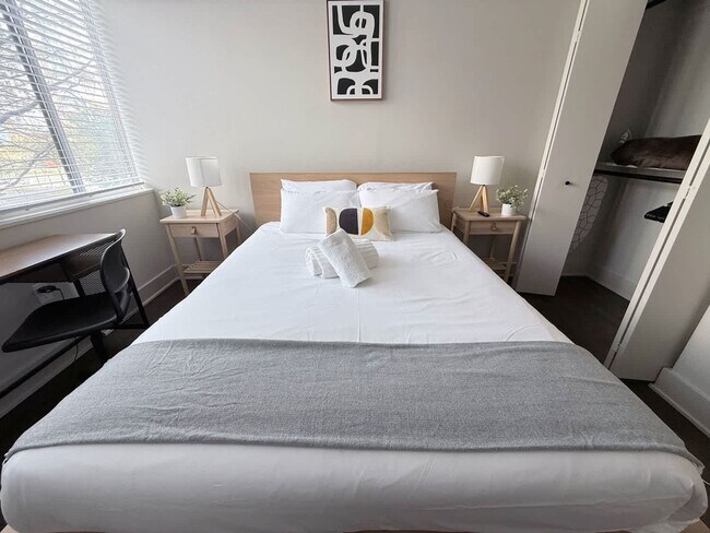 Building Photo - 801 15th St S