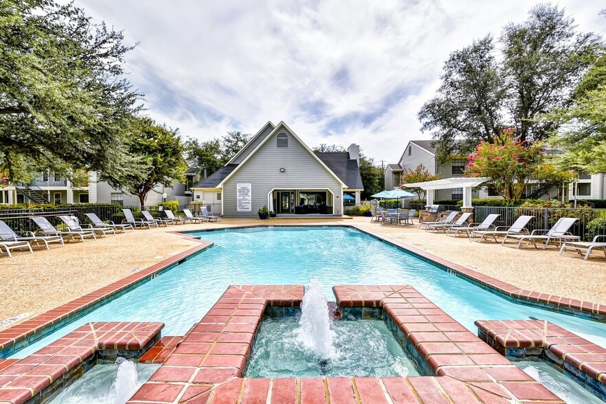 Building Photo - Fieldcrest Apartments