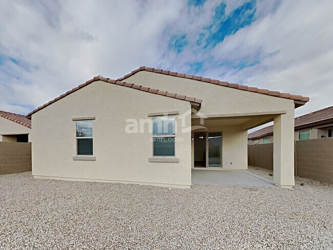 Building Photo - 16815 W Portland St