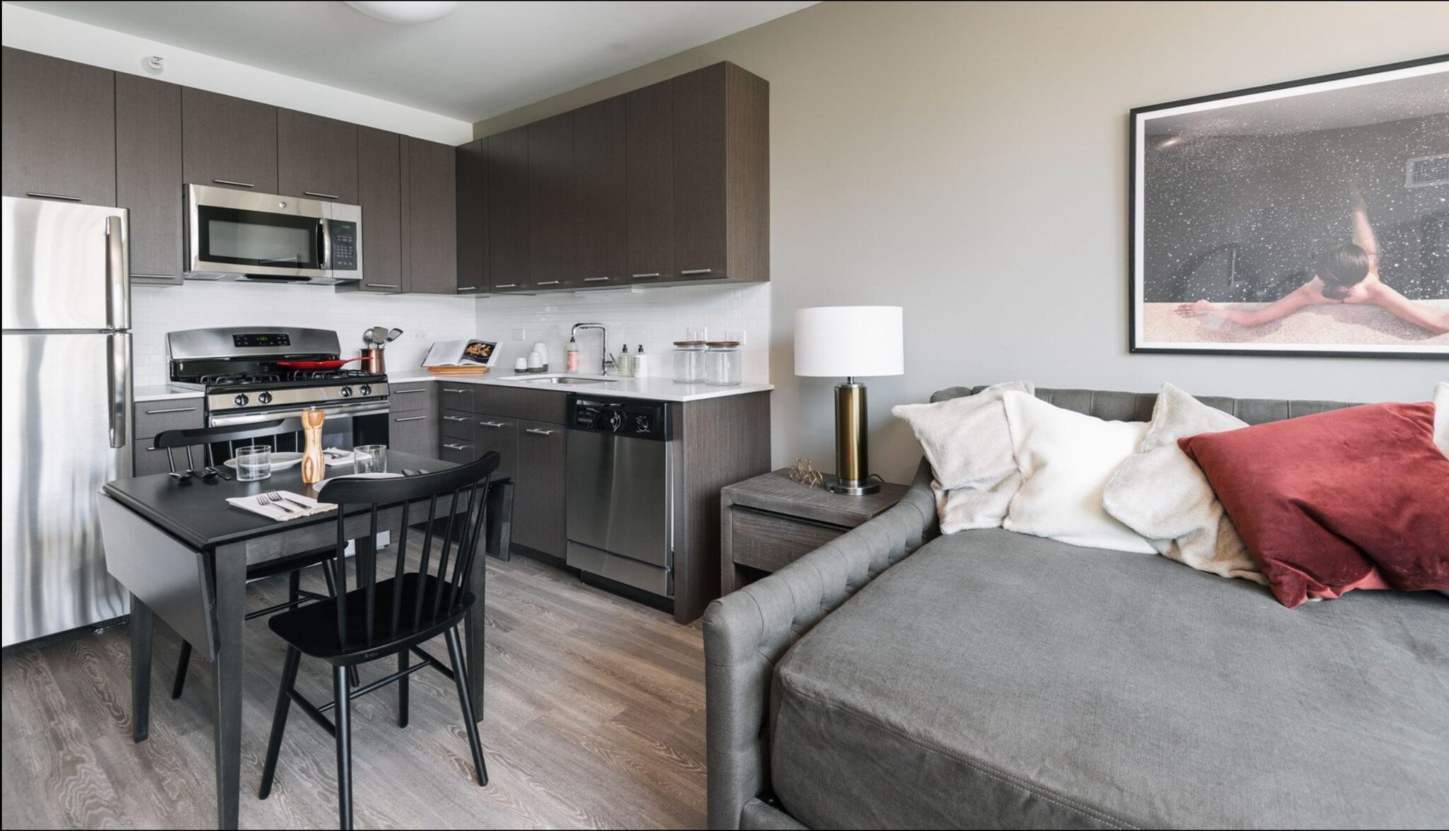 Building Photo - 155 W Erie St