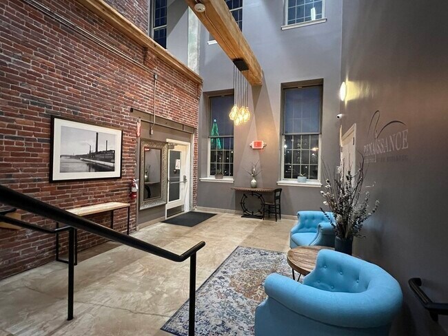 Building Photo - 35 Riverwalk Way