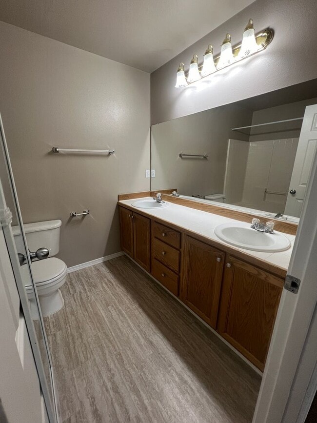 Building Photo - 3 Bedroom 2.5 Bath Home in Kelly Creek Estates