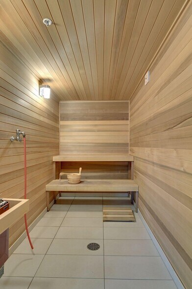 Sauna - 121 Washington Ave S