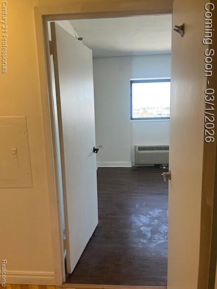 Building Photo - 5000 Town Center Dr